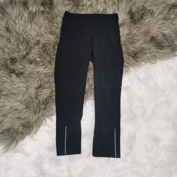 Lululemon Fast / Free Crop ll Black 19"